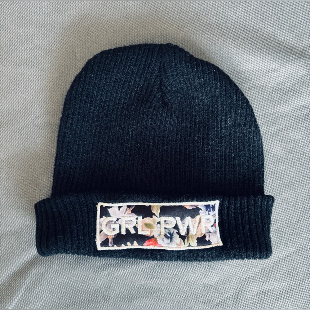 Mudd Black Knit Beanie w Floral Patch